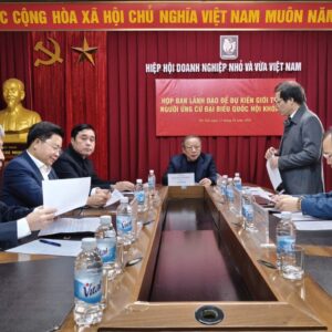 Toàn cảnh cuộc họp.