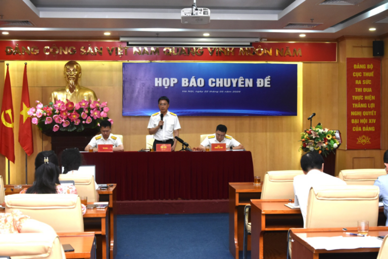 Toàn cảnh Họp báo
