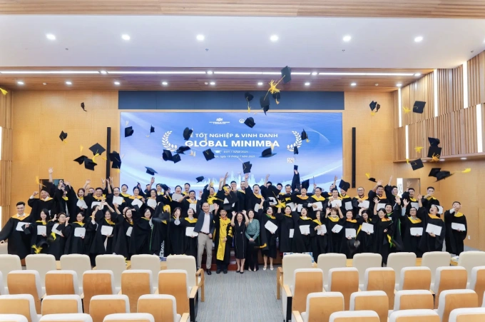 Lễ tốt nghiệp và vinh danh Global MiniMBA, sự kiện kết nối cộng đồng lãnh đạo trong hệ sinh thái quản trị thực tiễn và kỷ nguyên số. Ảnh: FSB