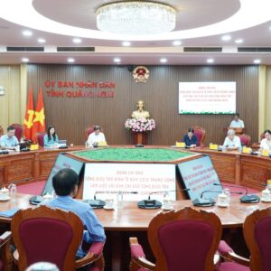 Quang cảnh buổi làm việc.